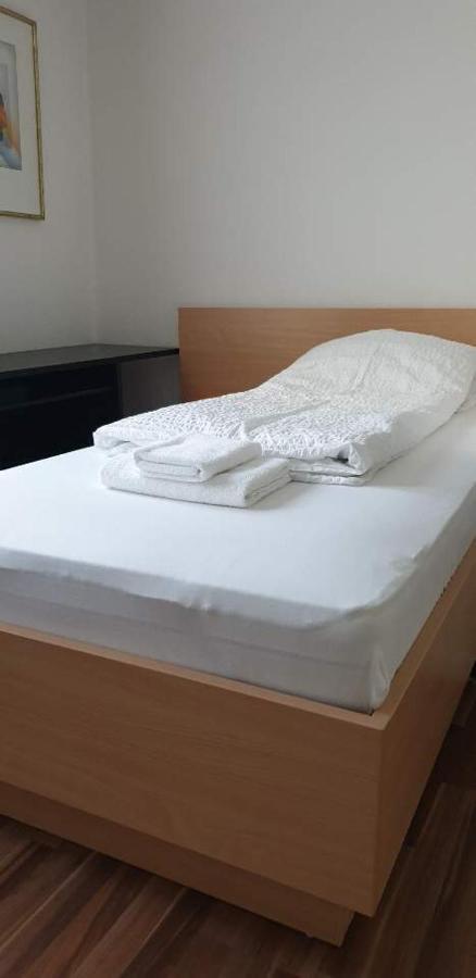 Hotel Kriftelerhof Экстерьер фото