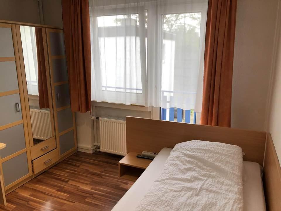 Hotel Kriftelerhof Экстерьер фото