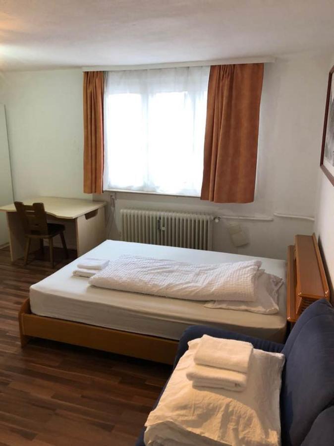 Hotel Kriftelerhof Экстерьер фото