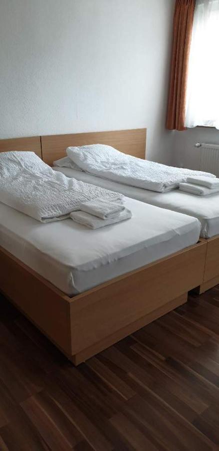Hotel Kriftelerhof Экстерьер фото